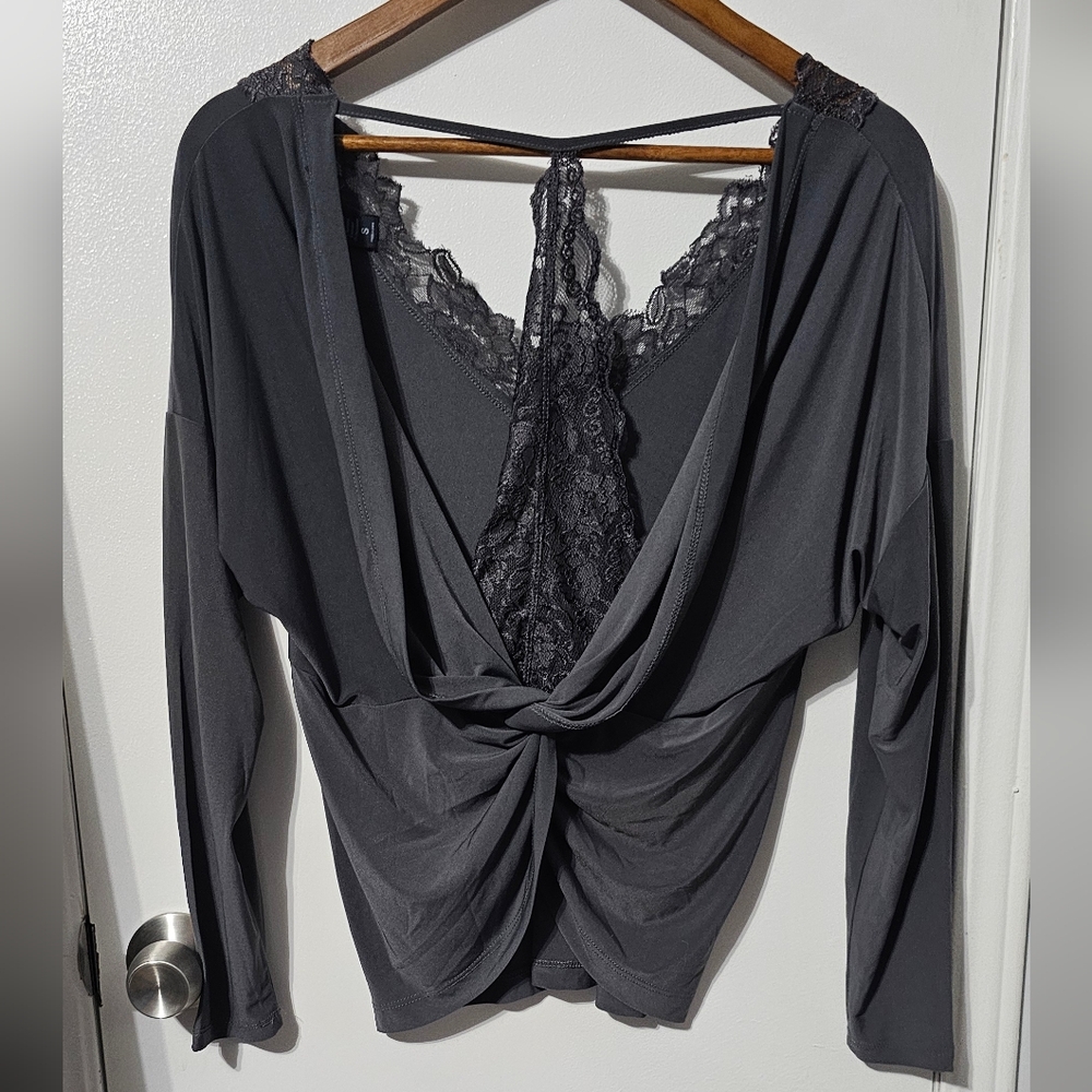 BKE | Daytrip Lace Trim Longsleeve Top - Picture 3 of 4